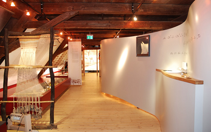 Ausstellungsgestaltung für das Dt. Hirtenmuseum Hersbruck Ausstellungsgestaltung für das Dt. Hirtenmuseum Hersbruck